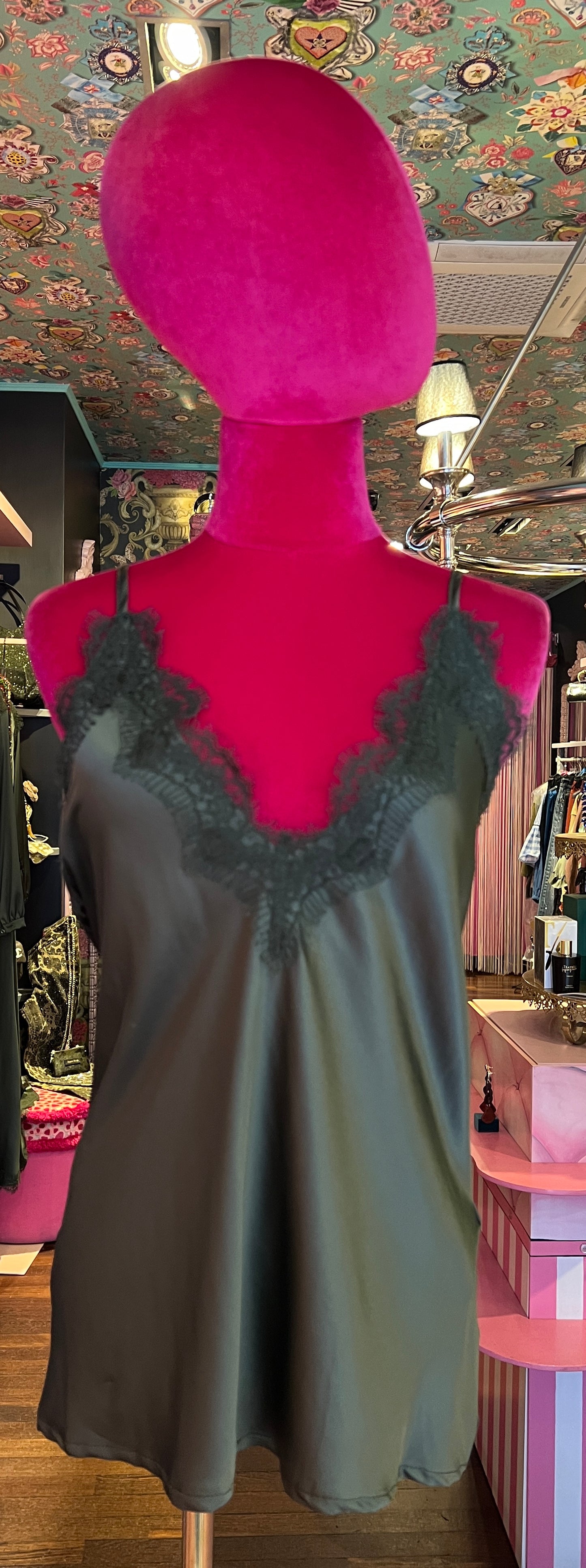 Pink memories top con pizzo allo scollo verde militare