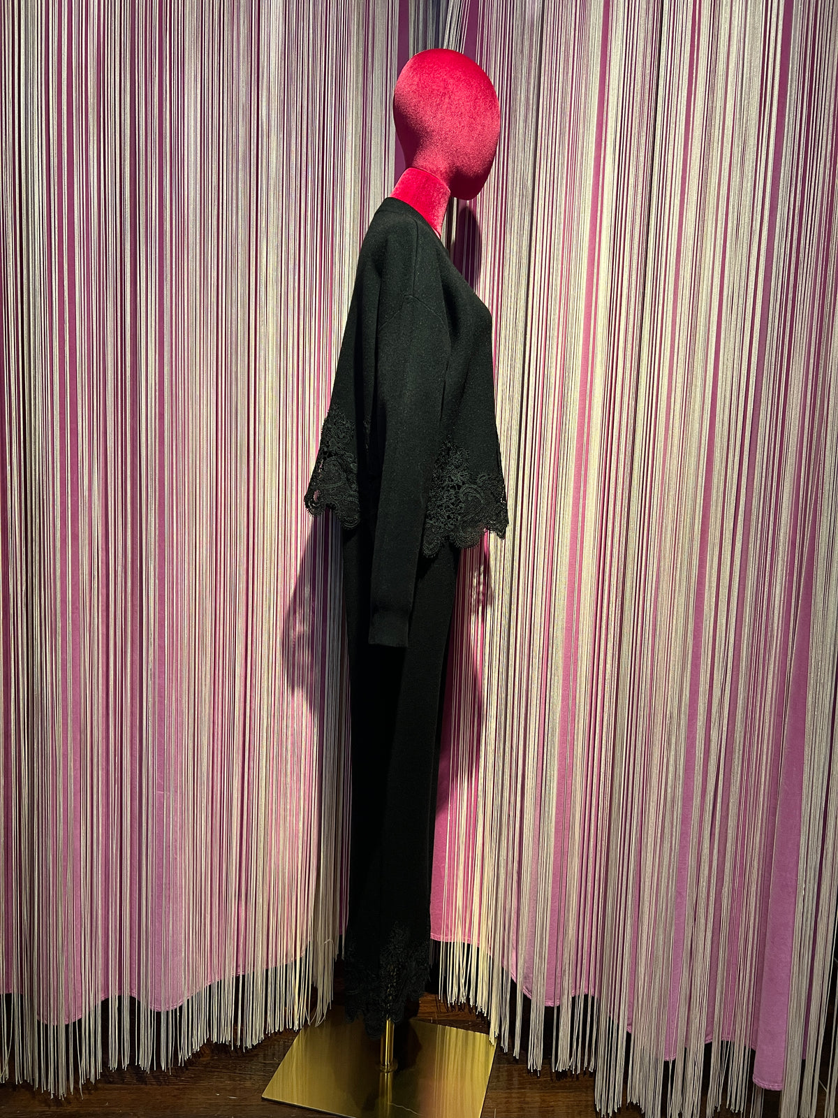 The room completo maglia e pantalone con pizzo nero