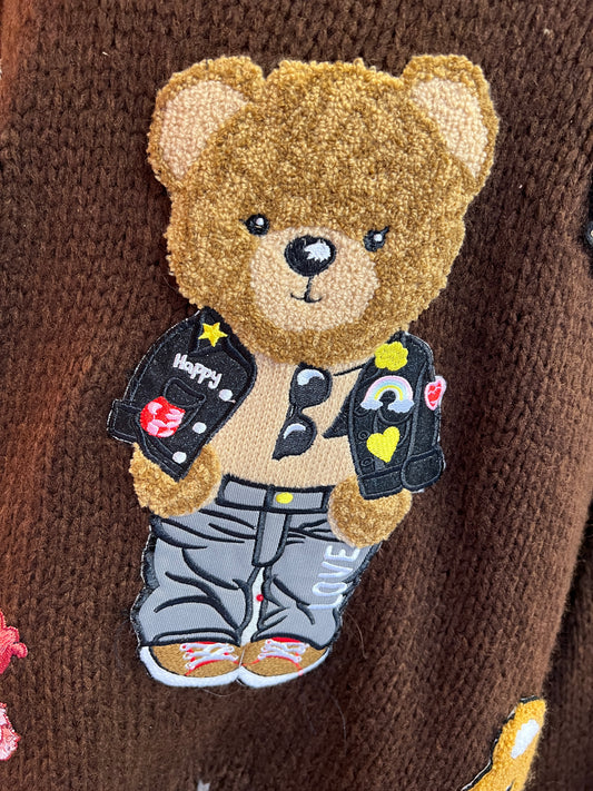 ABpink 🩷maglia over cioccolato con profili grigi , patch teddy , cuore sacro e fiore ricamato
