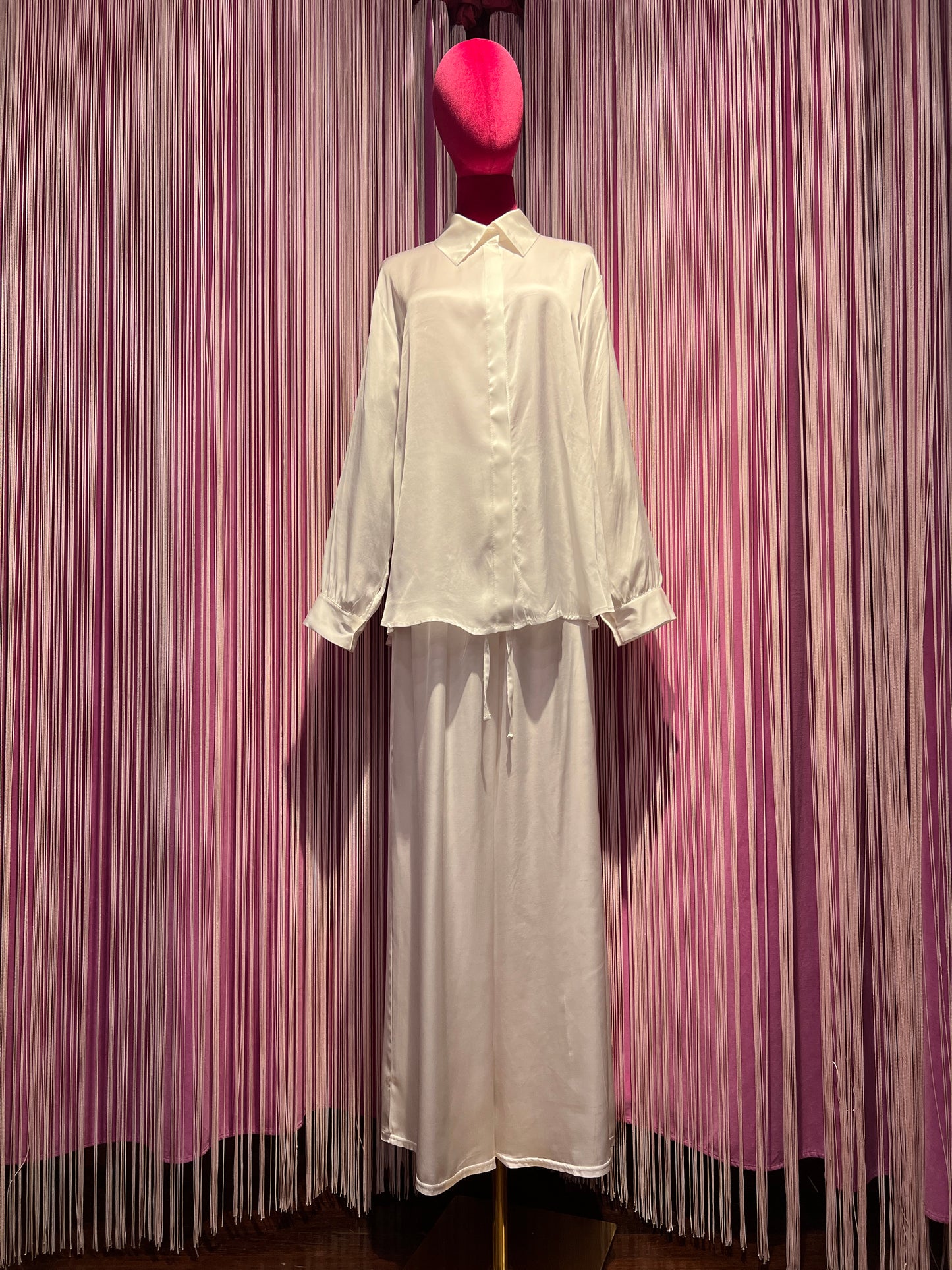 Mon amour Paris completo in satin camicia e pantalone con elastico in vita e gamba ampia