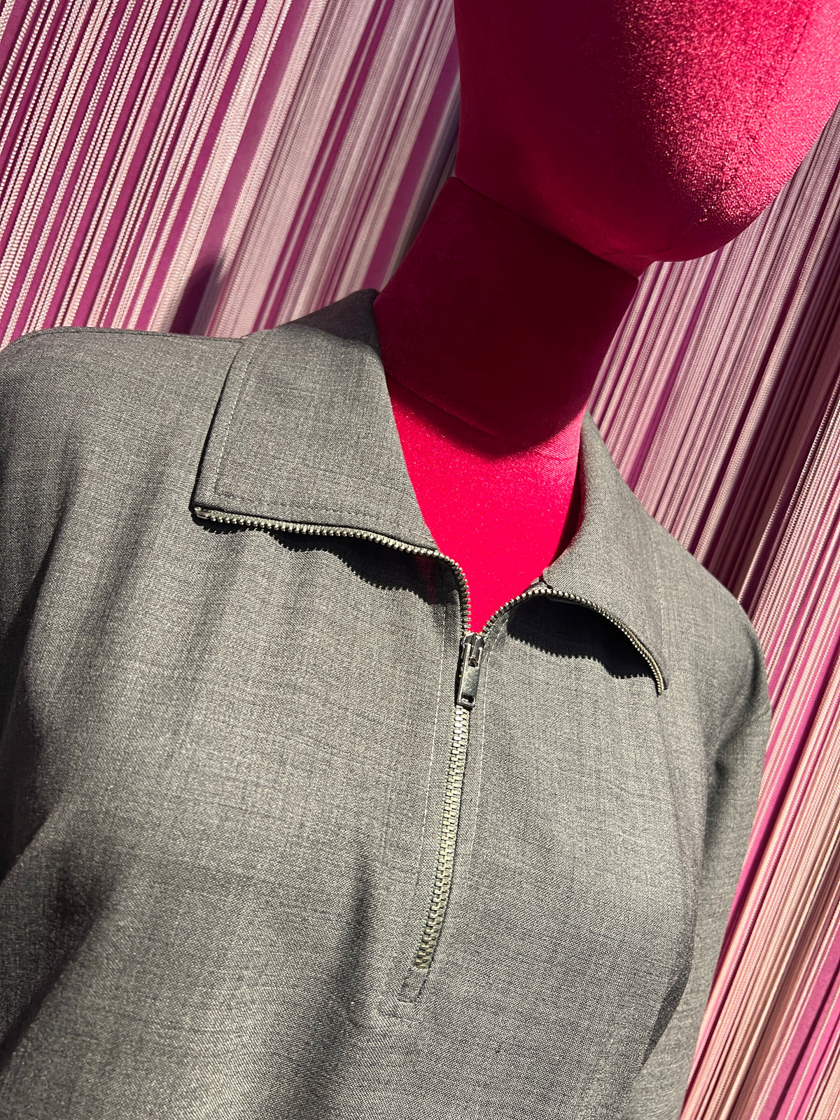 Semicouture abito grigio medio con colletto coulisse in vita gonna a pieghe