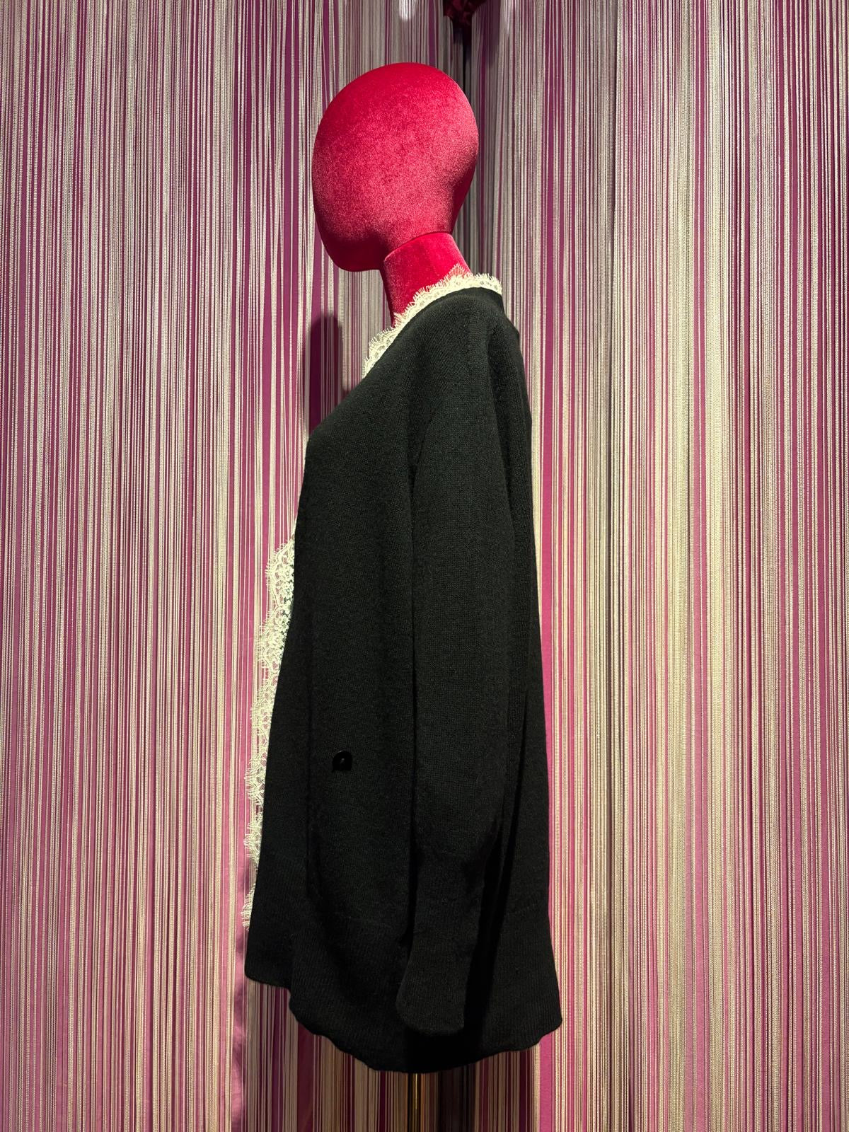 Pink memories cardigan nero con pizzo panna