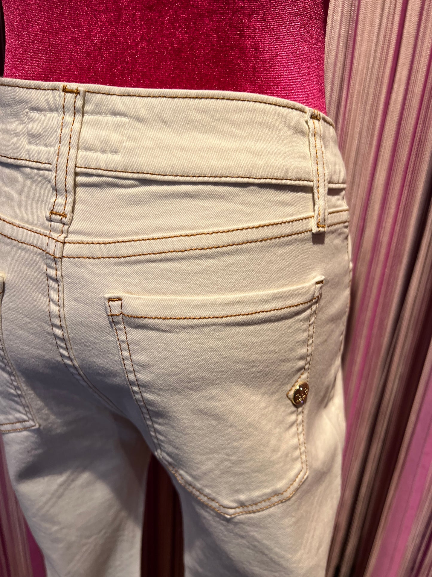 Shaft jeans panna applicazioni oro con spacchi