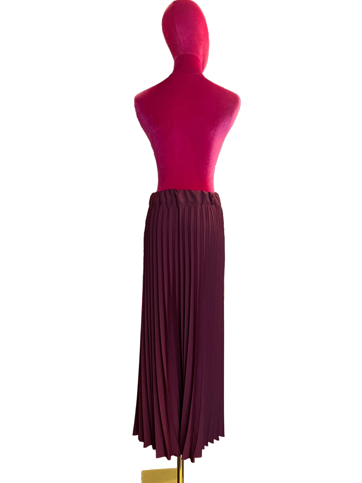 The room gonna burgundi in satin plisse’ con elastico in vita