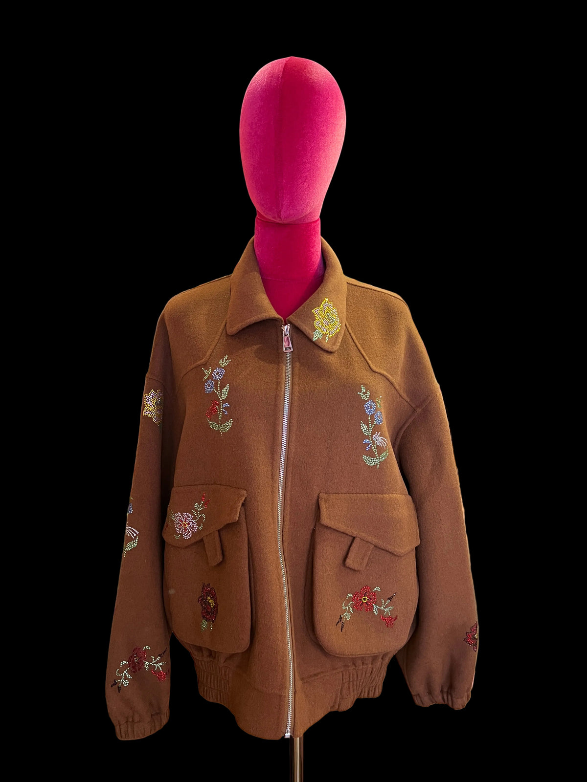 5 Progress giacca bomber cammello con ricami floreali in cristalli e due tigri ricamate sul dietro