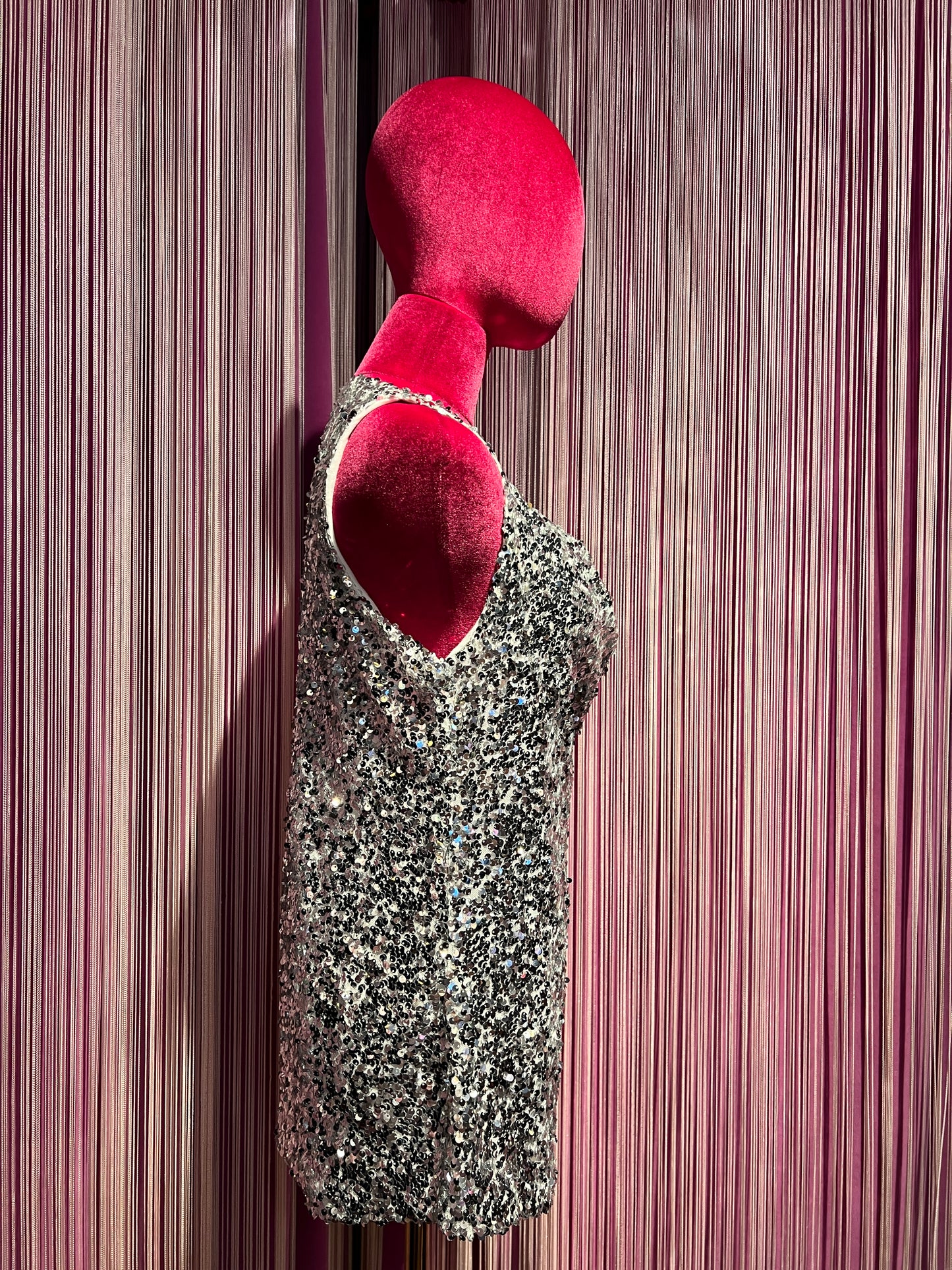 The room canotta paillettes scollo drappeggiato argento