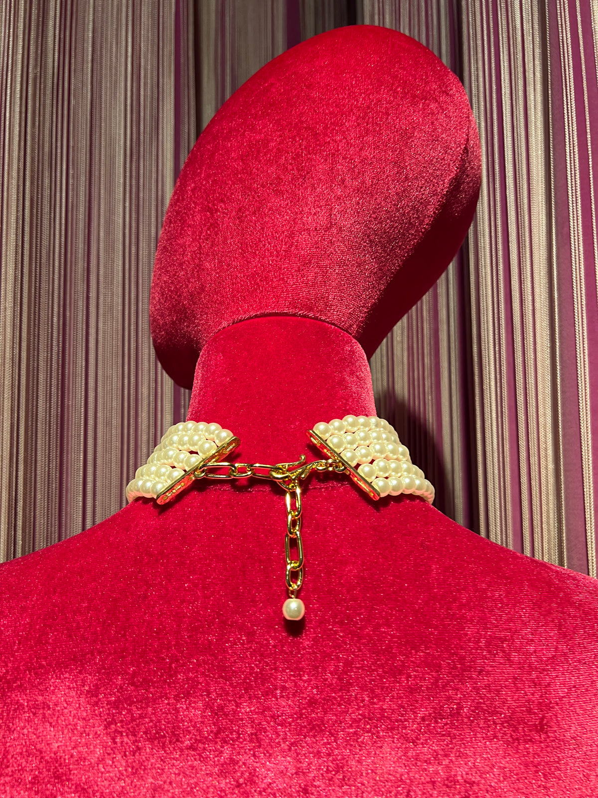 Choker 5 fili di perle con fiori oro e perla centrale