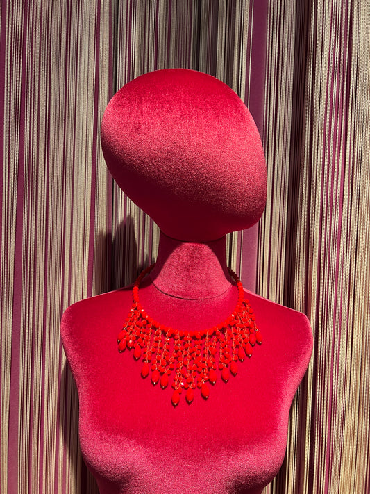 Collana girocollo rossa con pendenti