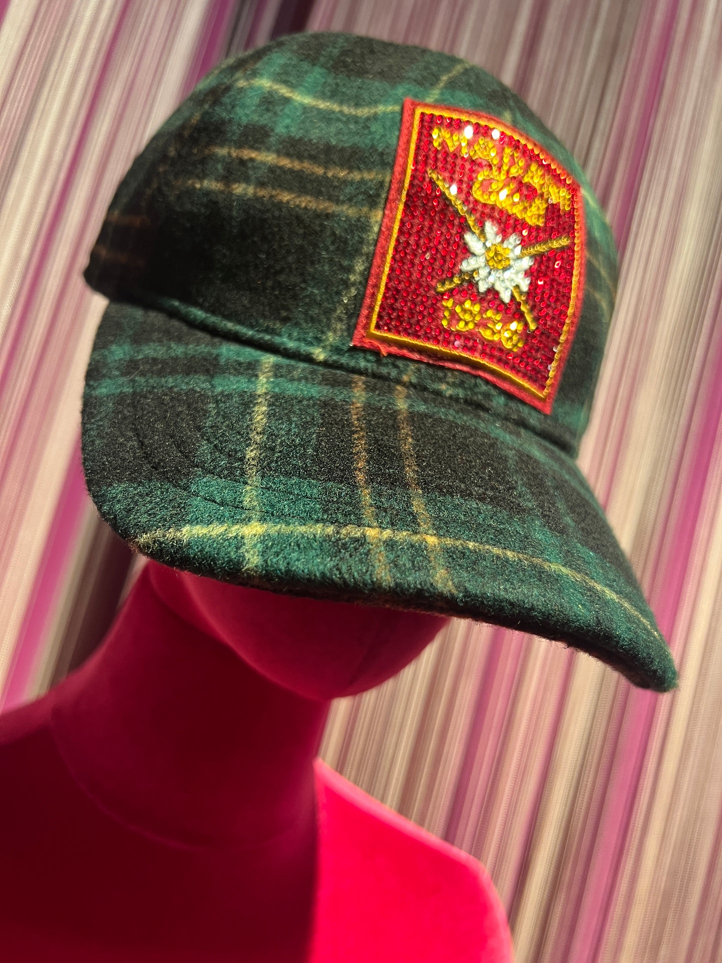 Rue Madam Paris cappello tartan verde/ nero con visiera