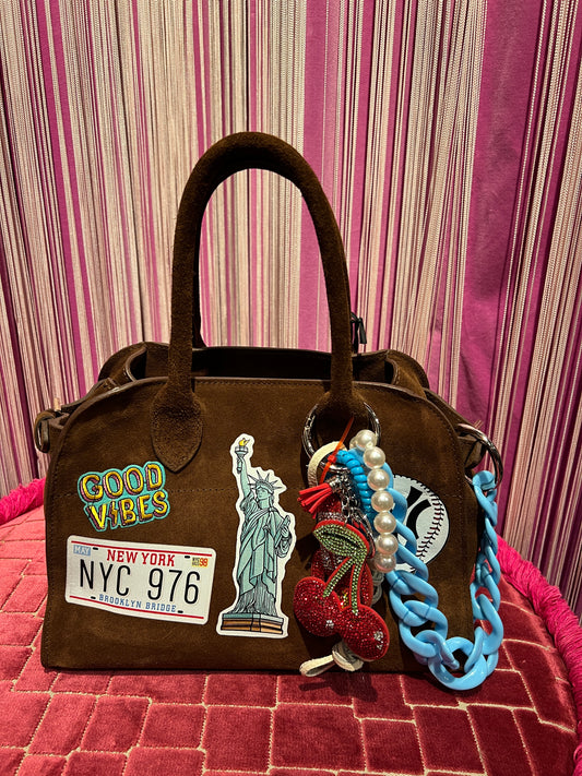 Mia bag borsa in camoscio cioccolato statua libertà good vibes