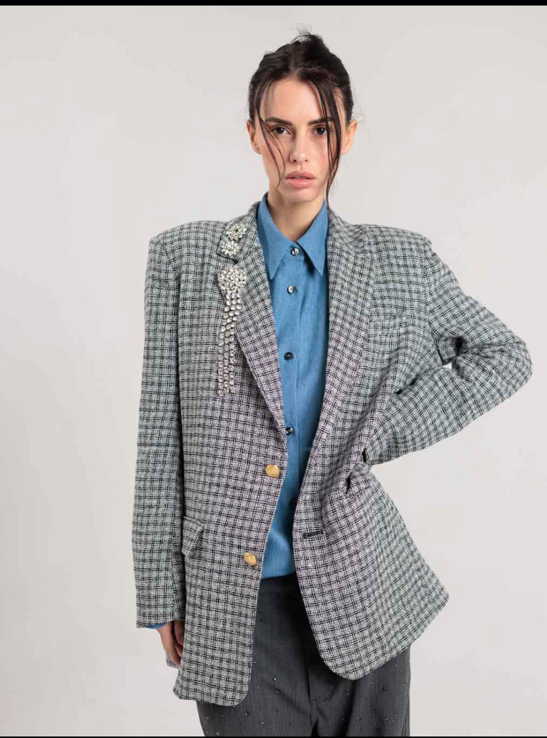 Rossano Perini blazer oversize tessuto tipo chanel con spille