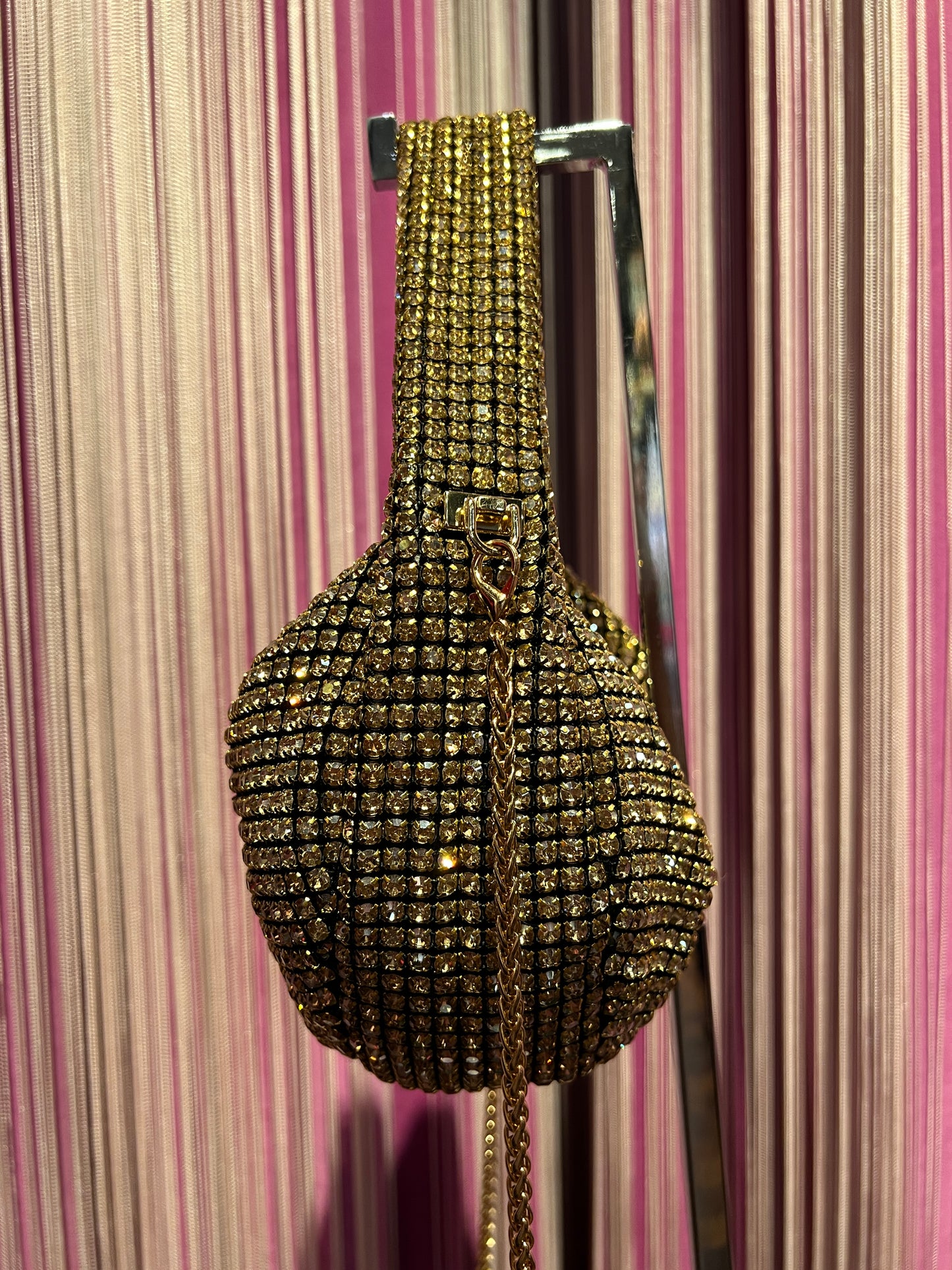 Love & roses borsa a mano full strass con tracolla metallica Gold