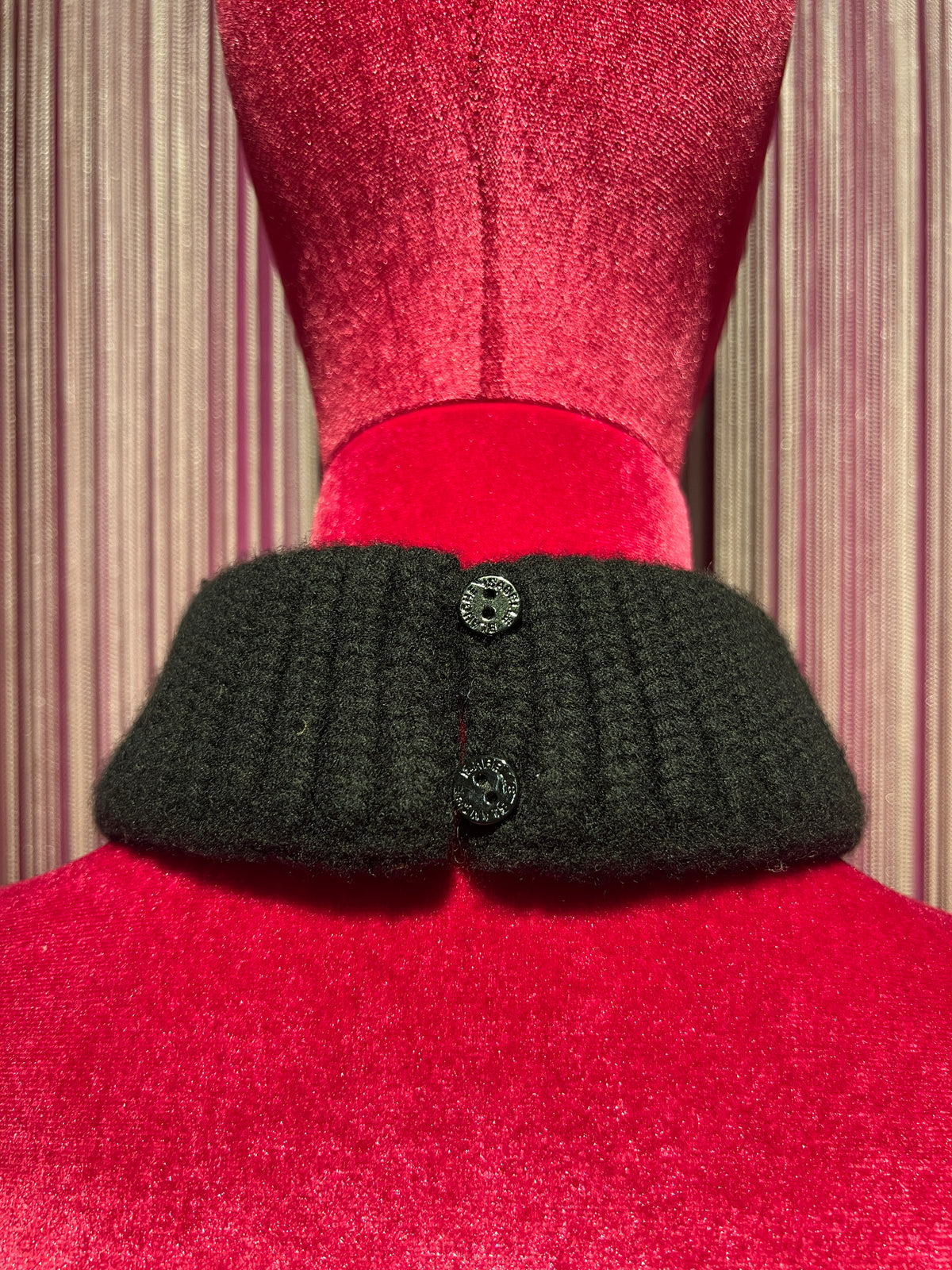 Isabelle Blanche Paris colletto in maglia con ricami strass nero