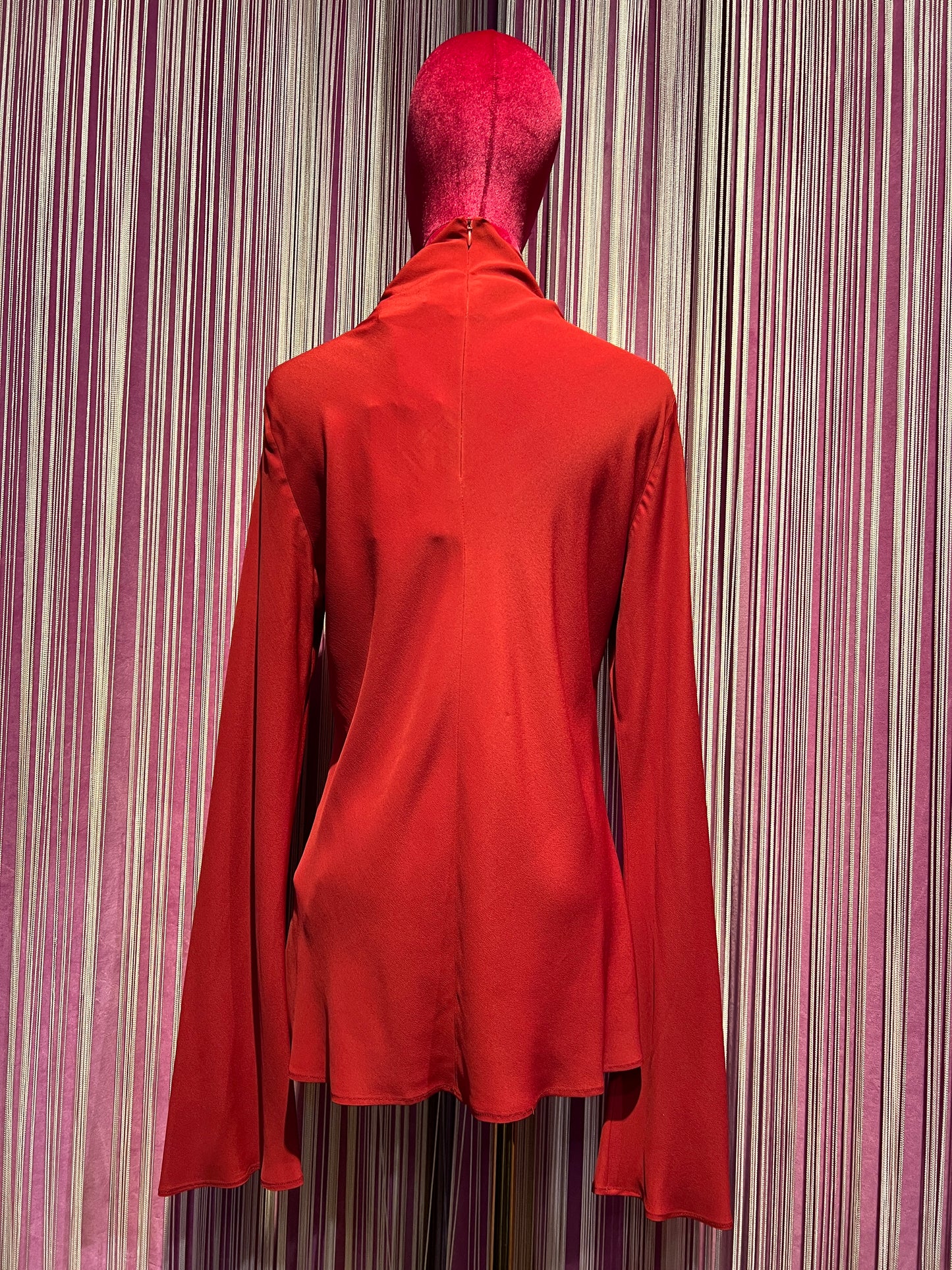Semicouture blusa modello dolcevita in crepe de chine , svasatura sul fondo