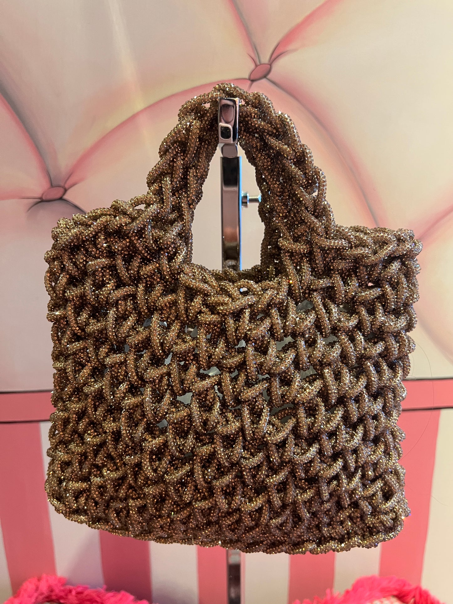 Borsa due manici bronzo con motivo intrecciato, cristalli bronzo