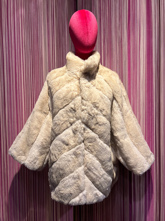 Snow-up Milano giacca ecopelliccia chinchilla bianca