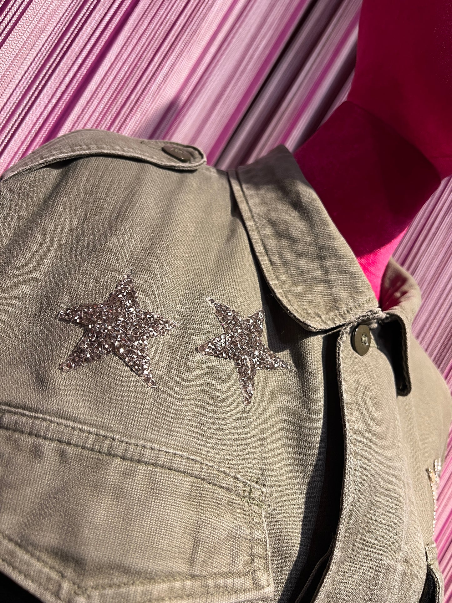 ABpink 🩷 la verdina , giacca militare con patch tigre , cuore sacro paillettes e tessuto nero GG