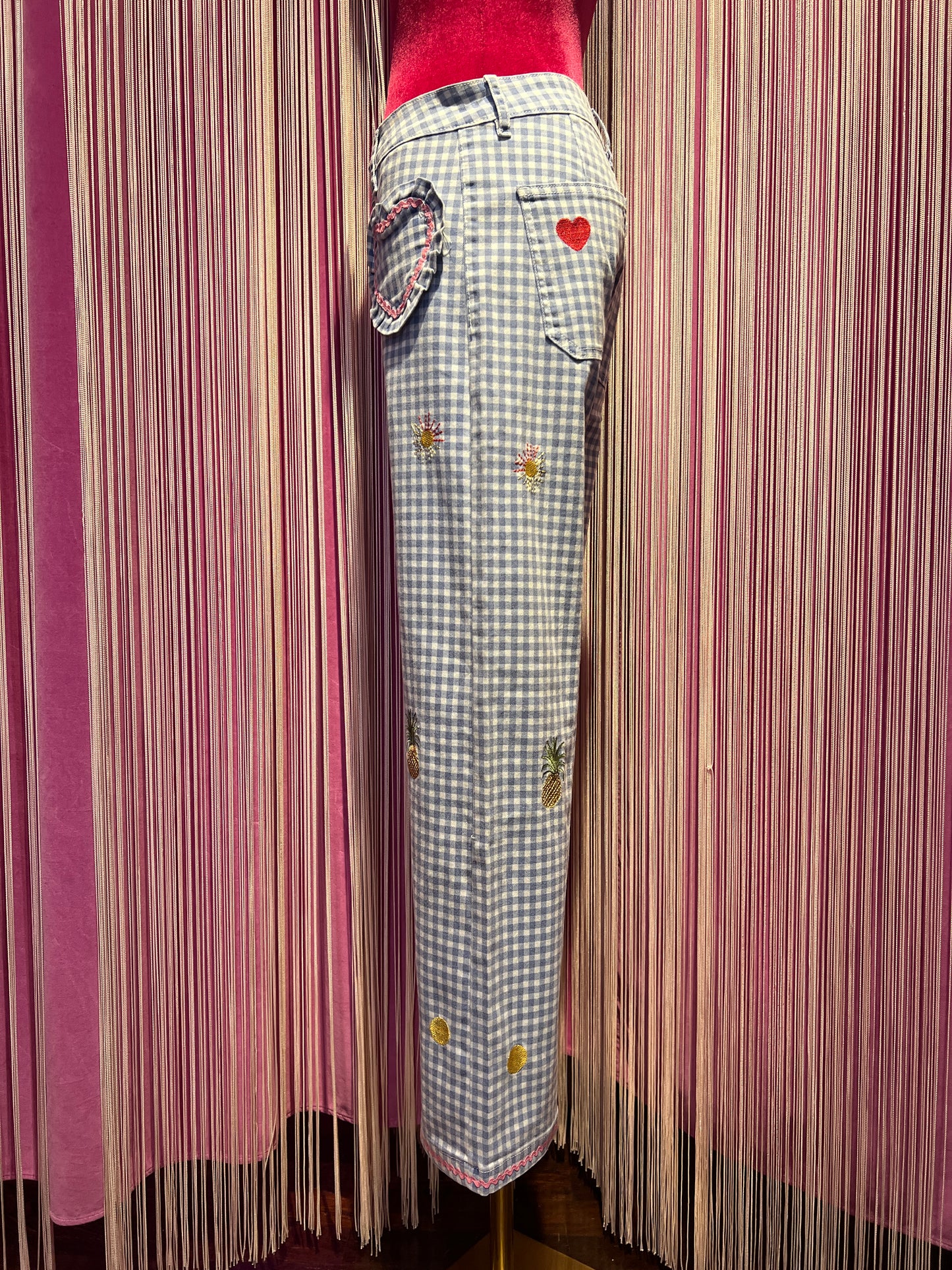 Love & roses pantaloni a quadretti vichy celesti e bianchi tasche a cuore