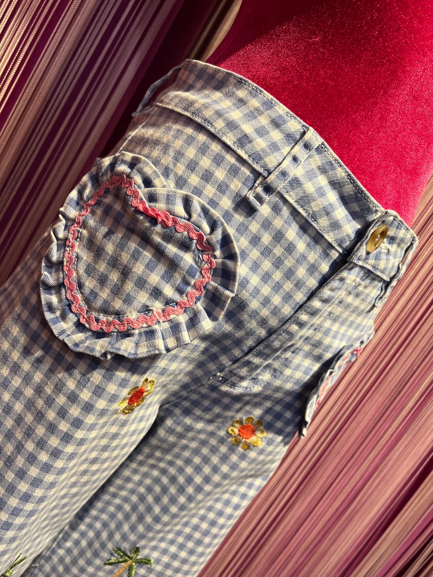 Love & roses pantaloni a quadretti vichy celesti e bianchi tasche a cuore