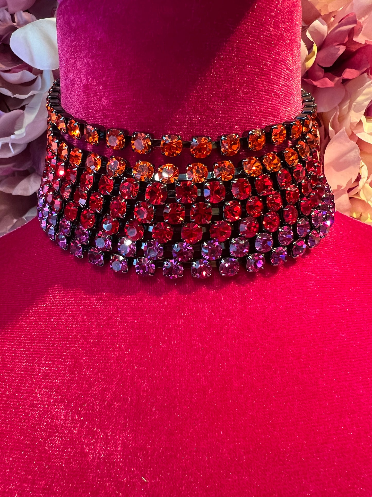 Choker cristalli 7 fili arancio rosso e rosa