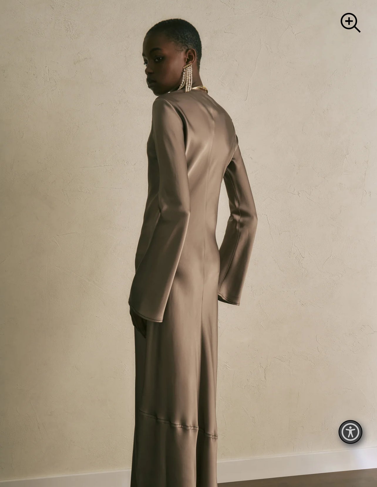 Semicouture abito lungo in satin  , manica lunga svasata