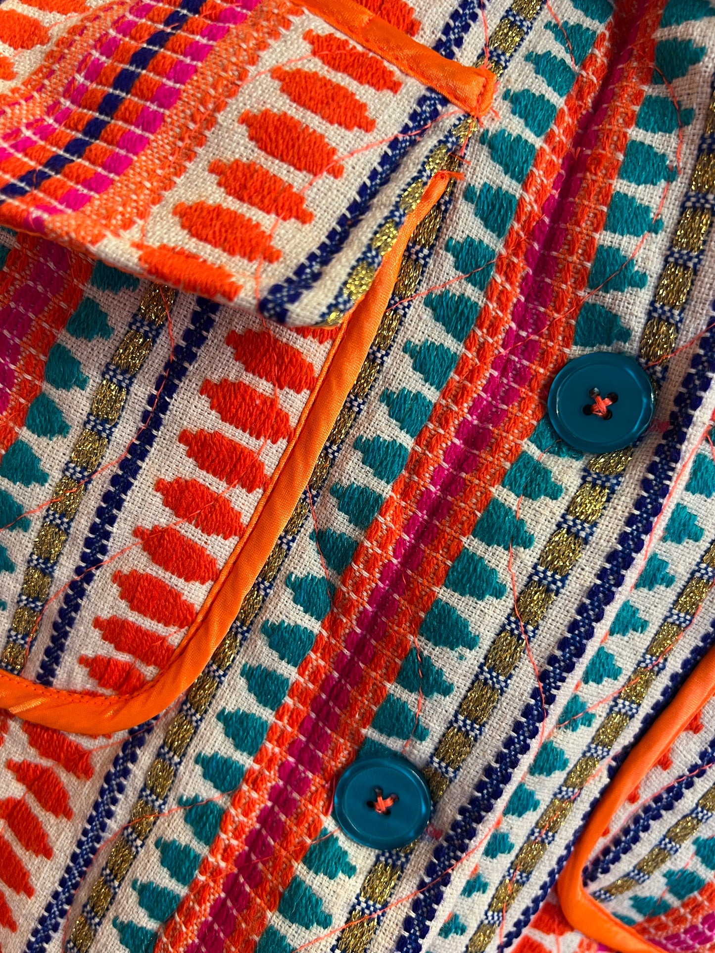 Mon amour Paris gilet leggermente imbottito fantasia geometrica su sfondo panna
