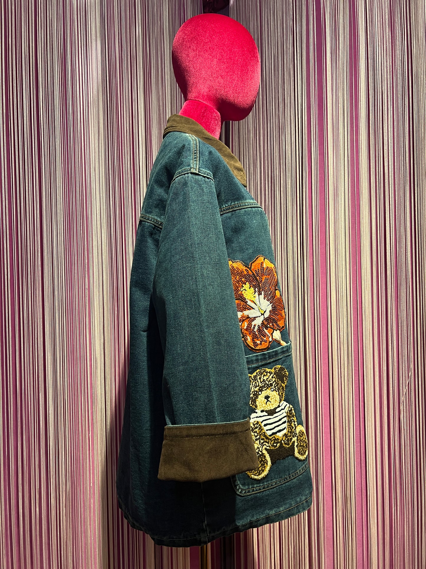 The room giacca jeans denim con colletto e polsi in velluto, patch