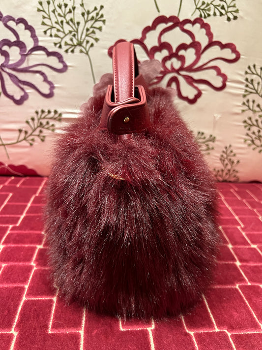 Borsa ecopelliccia bordeaux con tracolla