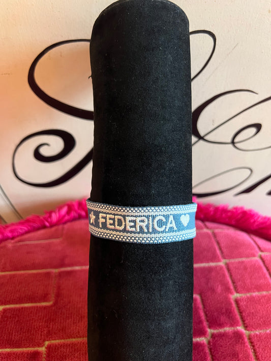 Bracciale tessuto regolabile con nome Federica