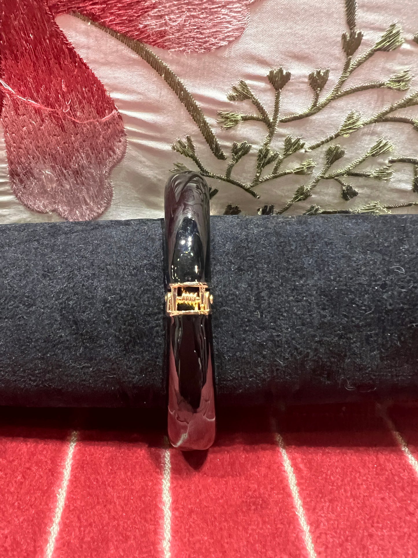 Bracciale nero con pantera