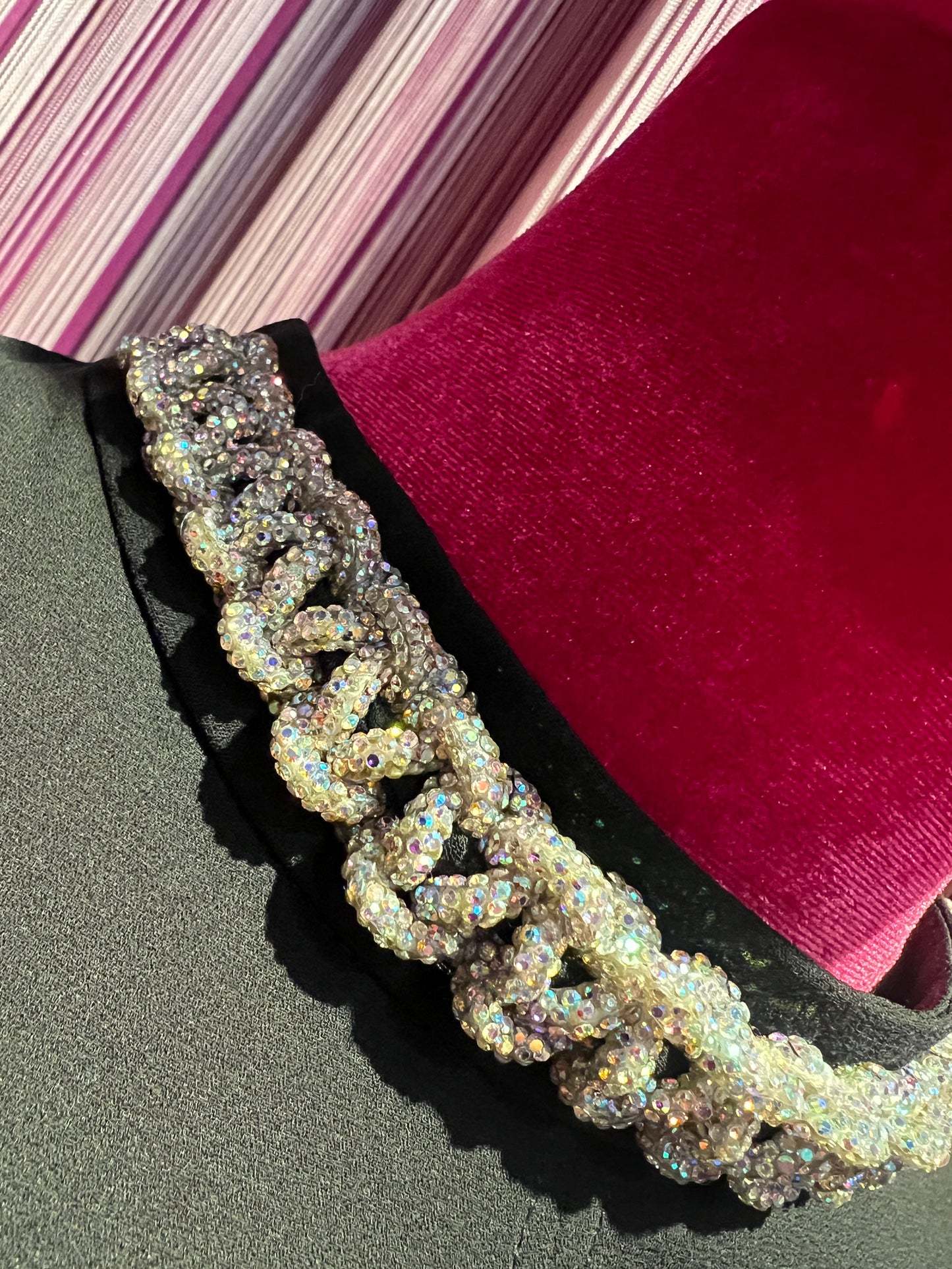Dahlo blusa nera con decorazione argento