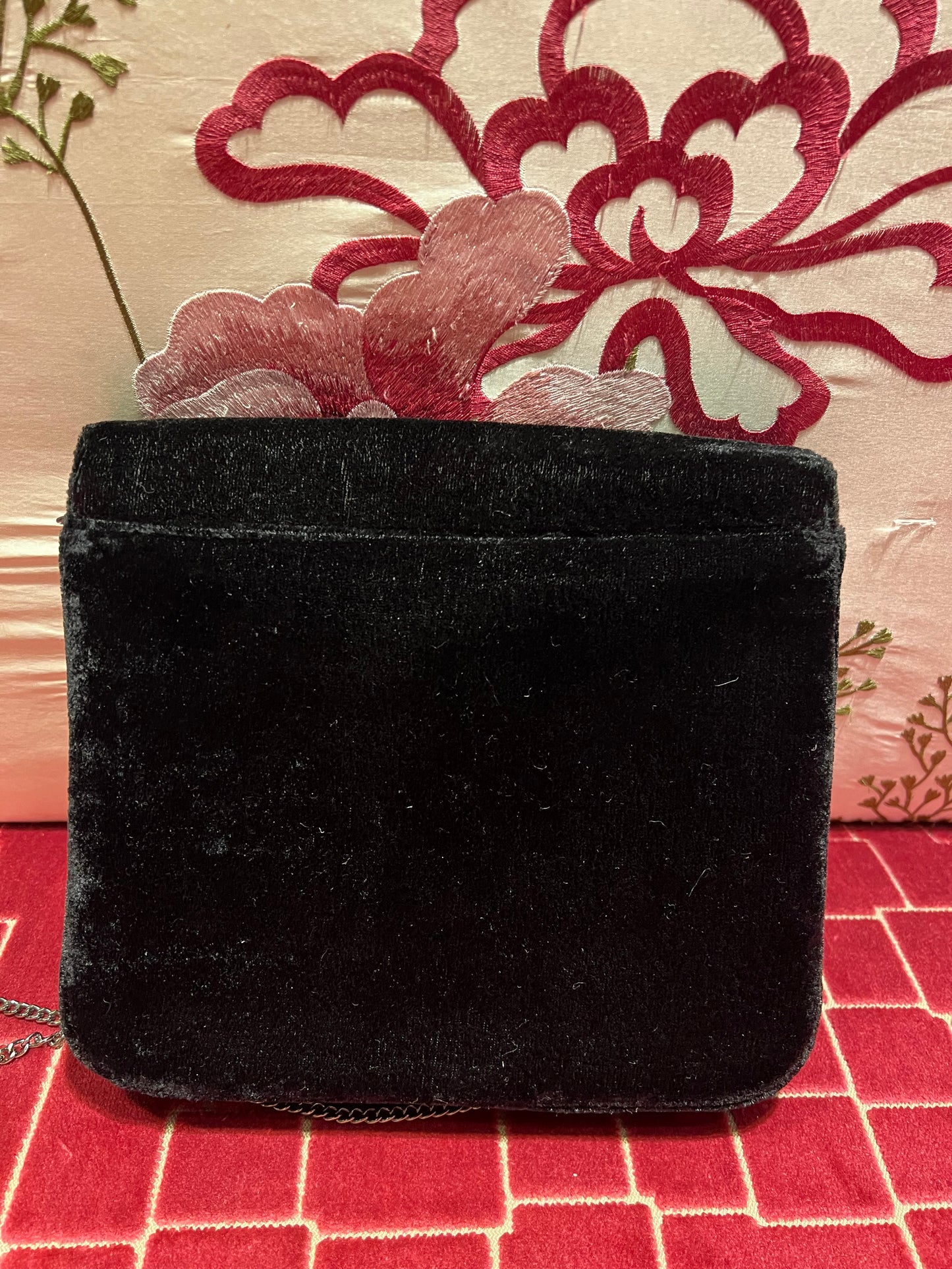 Borsa tracollina velvet nero con pietre