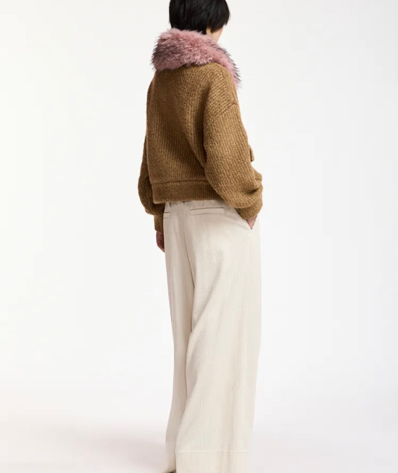 Essentiel antwerp giacca bomber cammello in tessuto boucle’ collo removibile in ecopelliccia rosa chiaro