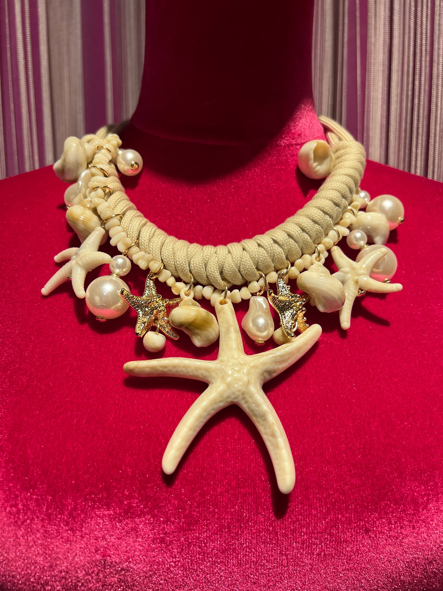 Collana girocollo cordino avorio con stella marina