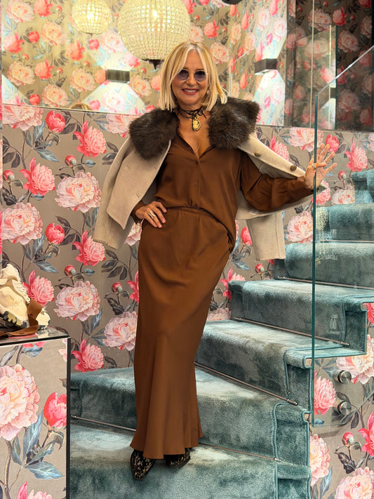 Semicouture completo in crepe de chine misto seta camicia e gonna lunga