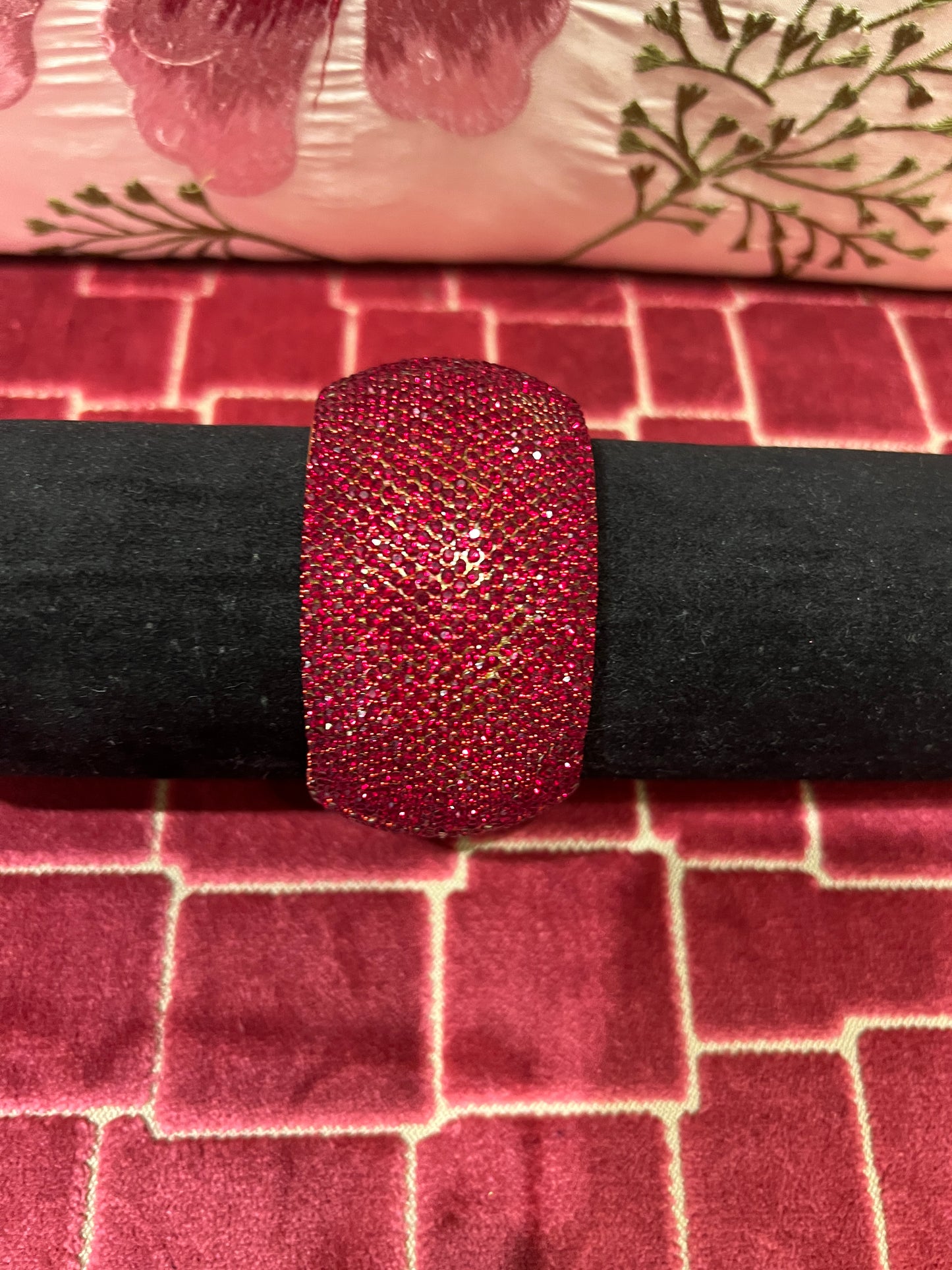 Bracciale alto rosso con strass chiusura a molla
