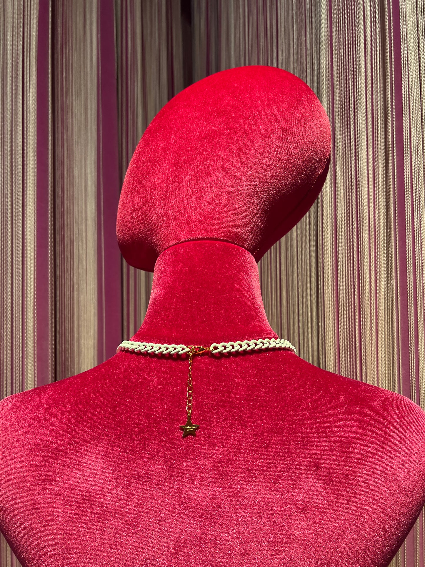 Principessa glam collana girocollo catena bianca con charms cuore dorato cornetto rosa trifoglio rosa