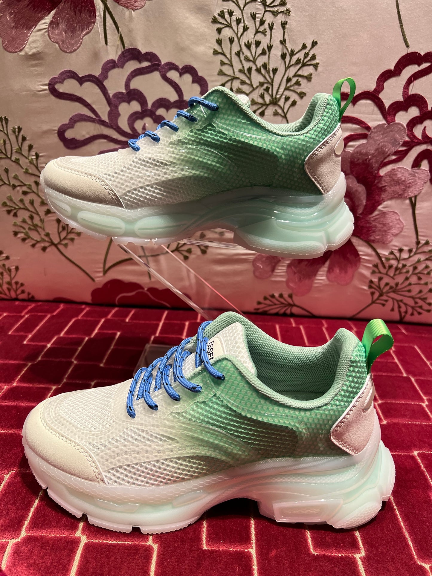 Essentiel antwerp sneakers bianco e verde lacci azzurri