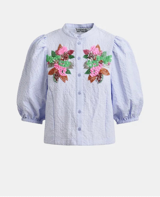 Essentiel antwerp camicia azzurra manica a sbuffo con motivo floreale impreziosito da paillettes e perline