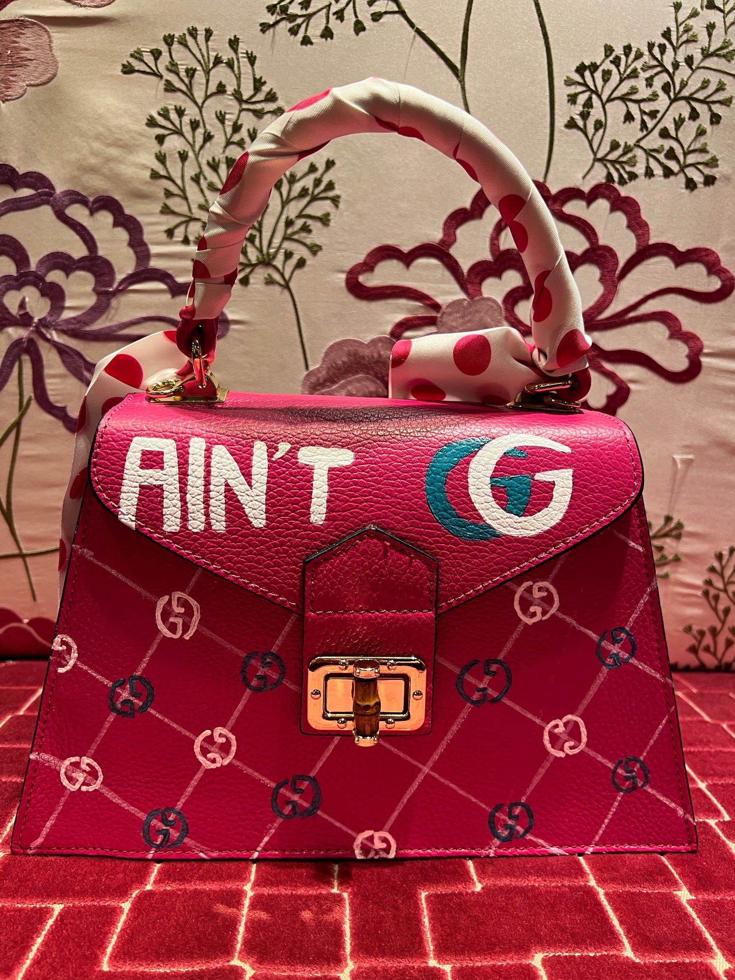 Borsa Ain’t GG ecopelle fucsia con tracolla