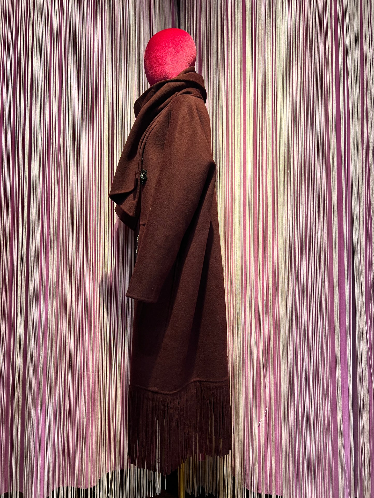 ABpink 🩷cappotto sfoderato Burgundy con frange e sciarpa rimovibile, patch cristalli e patch paillettes topolino