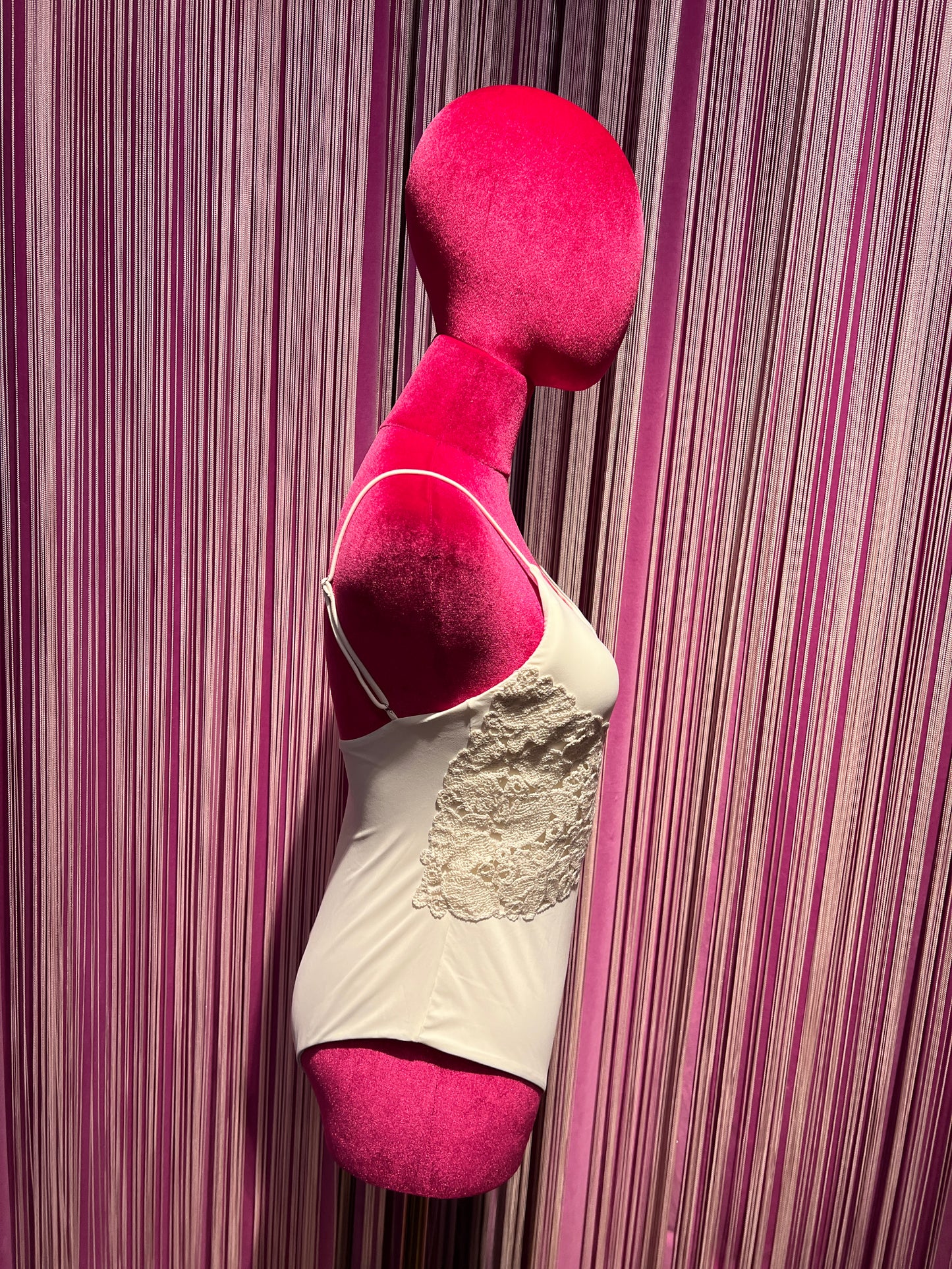 Cinzia Cortesi costume intero con applicazione pizzo Lea
