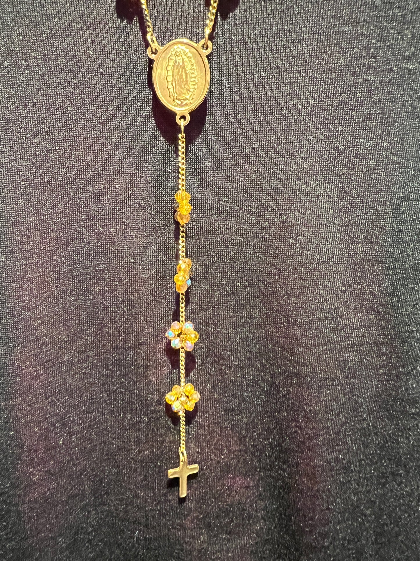 Rosario  lunga oro fiori di cristalli  e madonnine