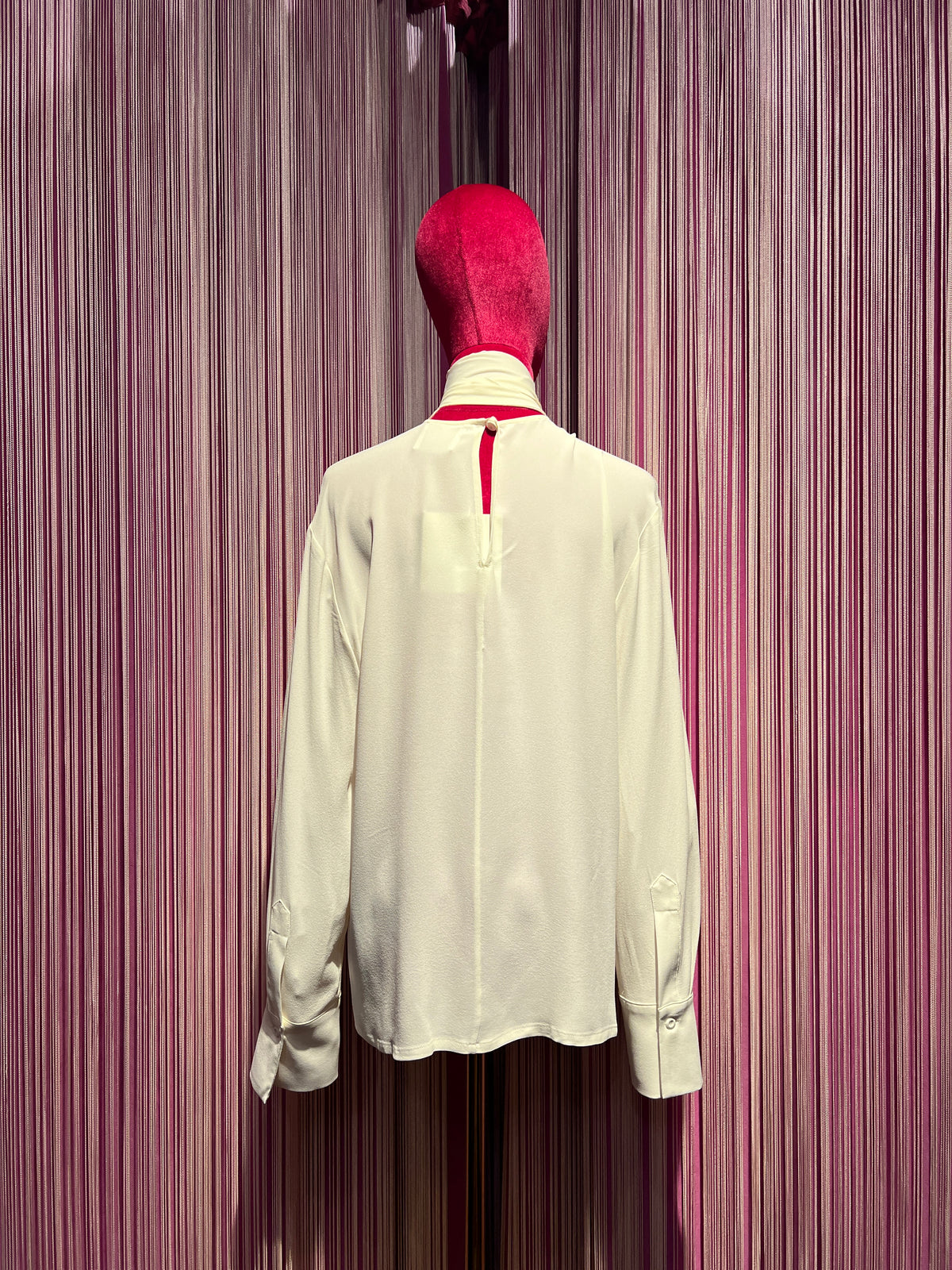 SU official blusa panna con fiocco