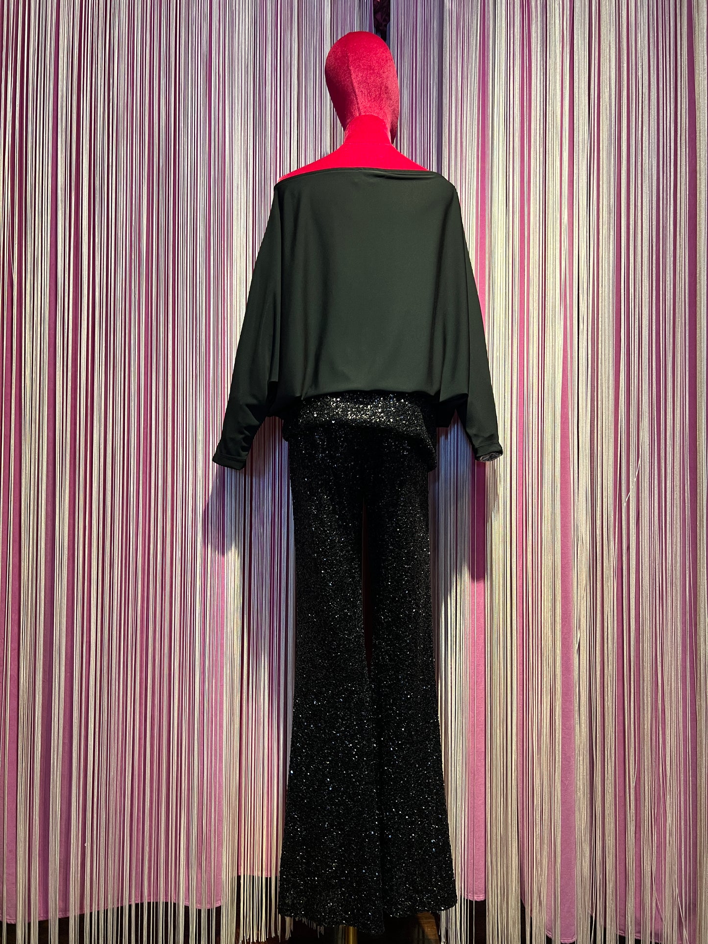 The room completo nero blusa e pantalone dí paillettes