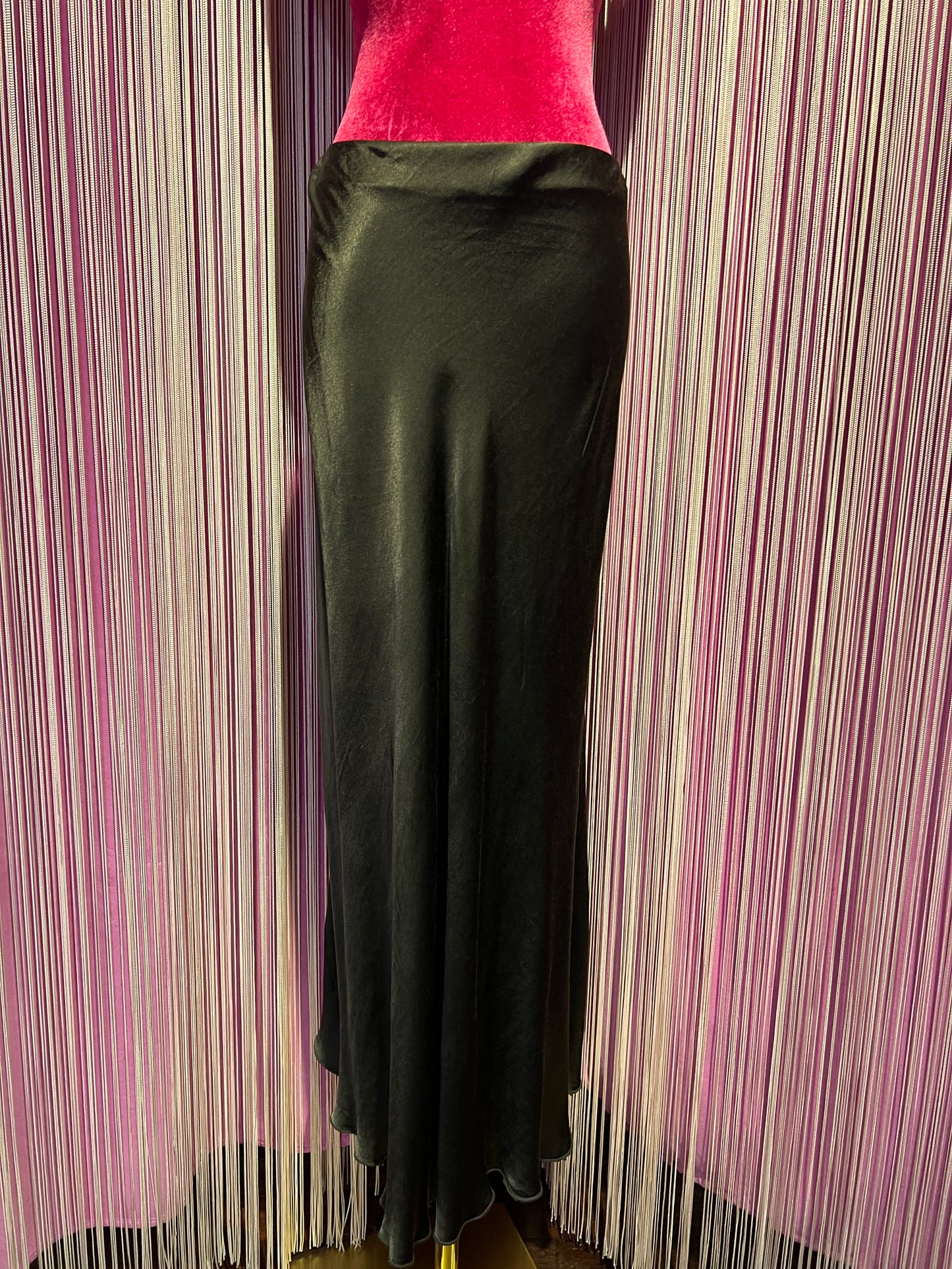 Love & roses gonna a sirena testa di moro in satin elastico in vita