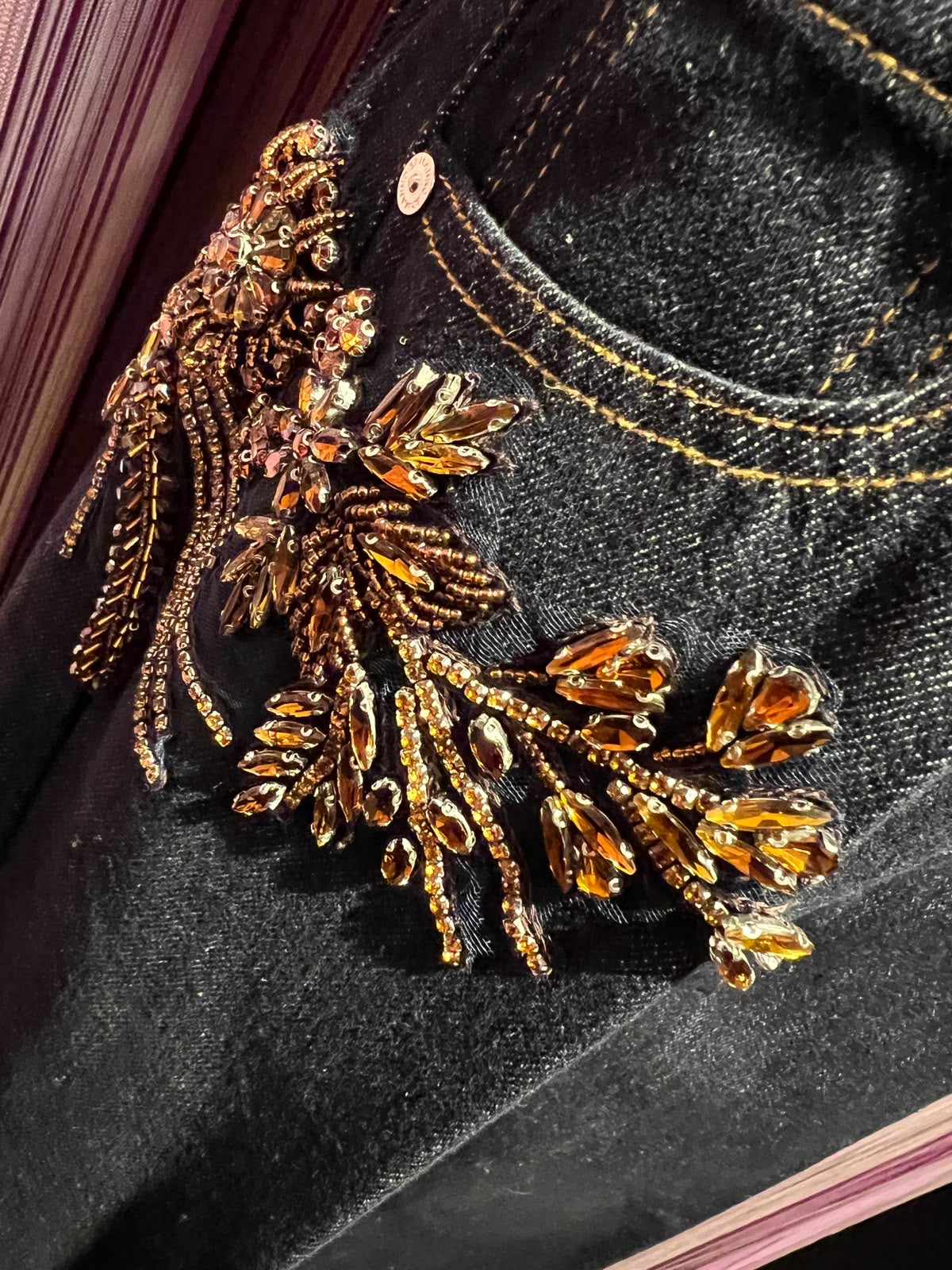 Ermanno Scervino jeans modello palazzo con applicazioni ramage cristalli