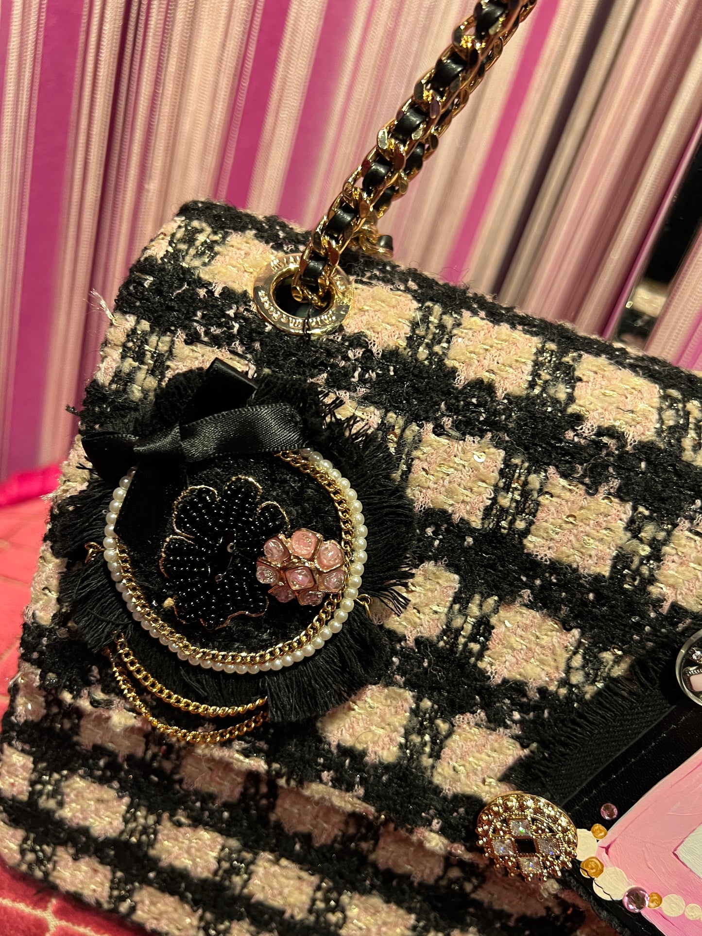 Minime Paris borsa tweed nera e rosa doppia catena