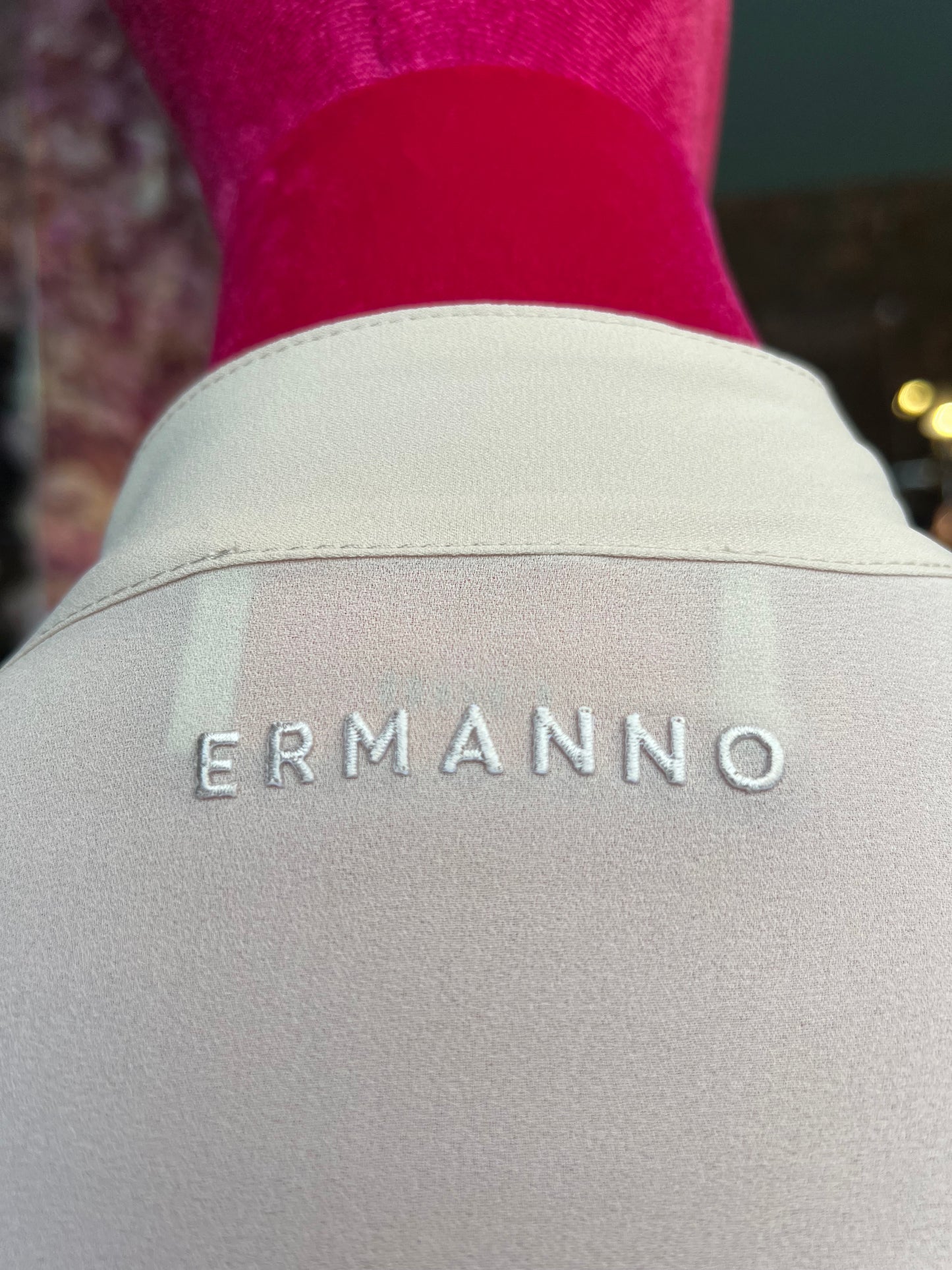 Ermanno Scervino camicia panna con rouches e fiocco