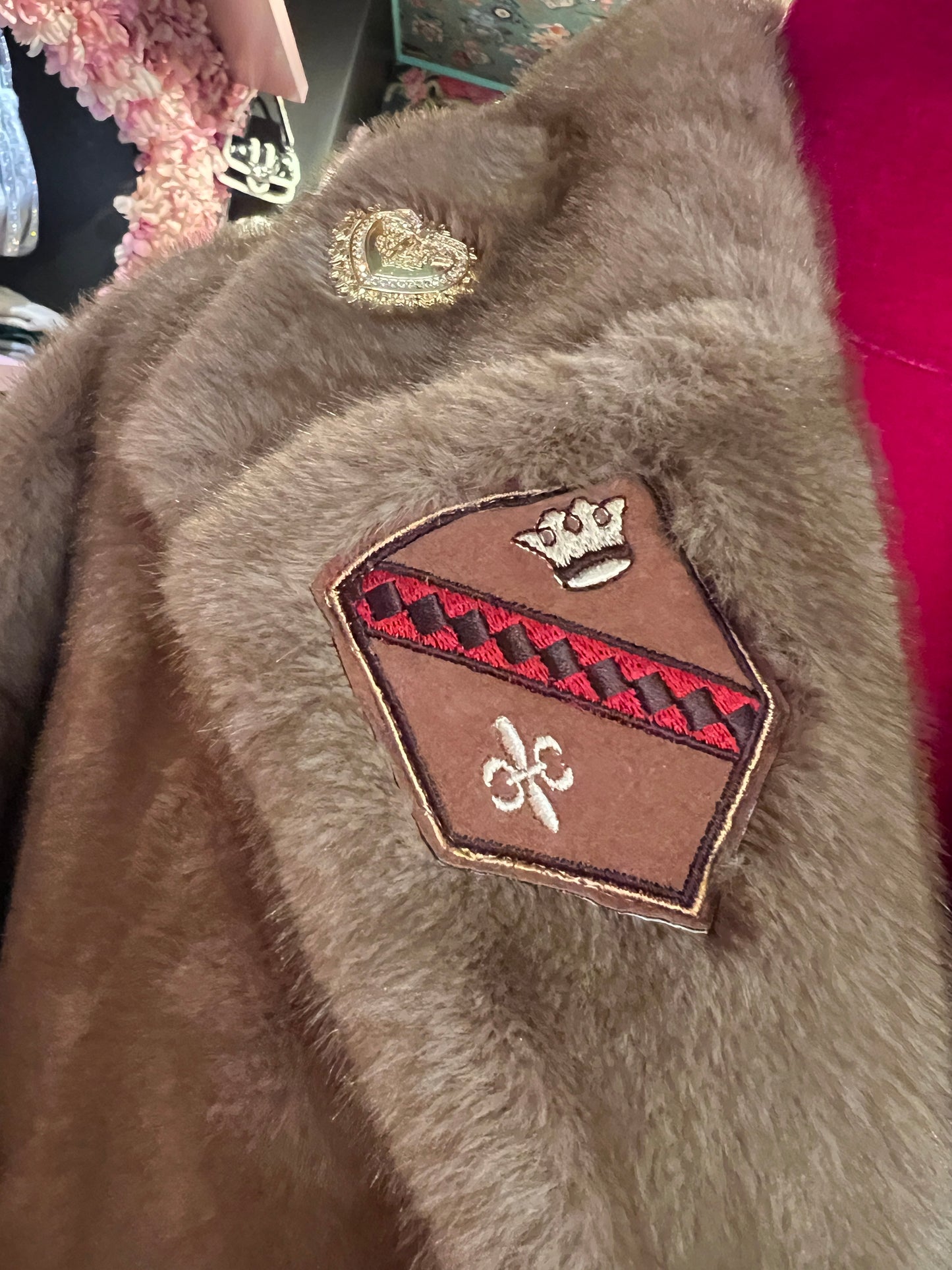 Abpink🩷 eco visone miele con patch Topolino cuore sacro